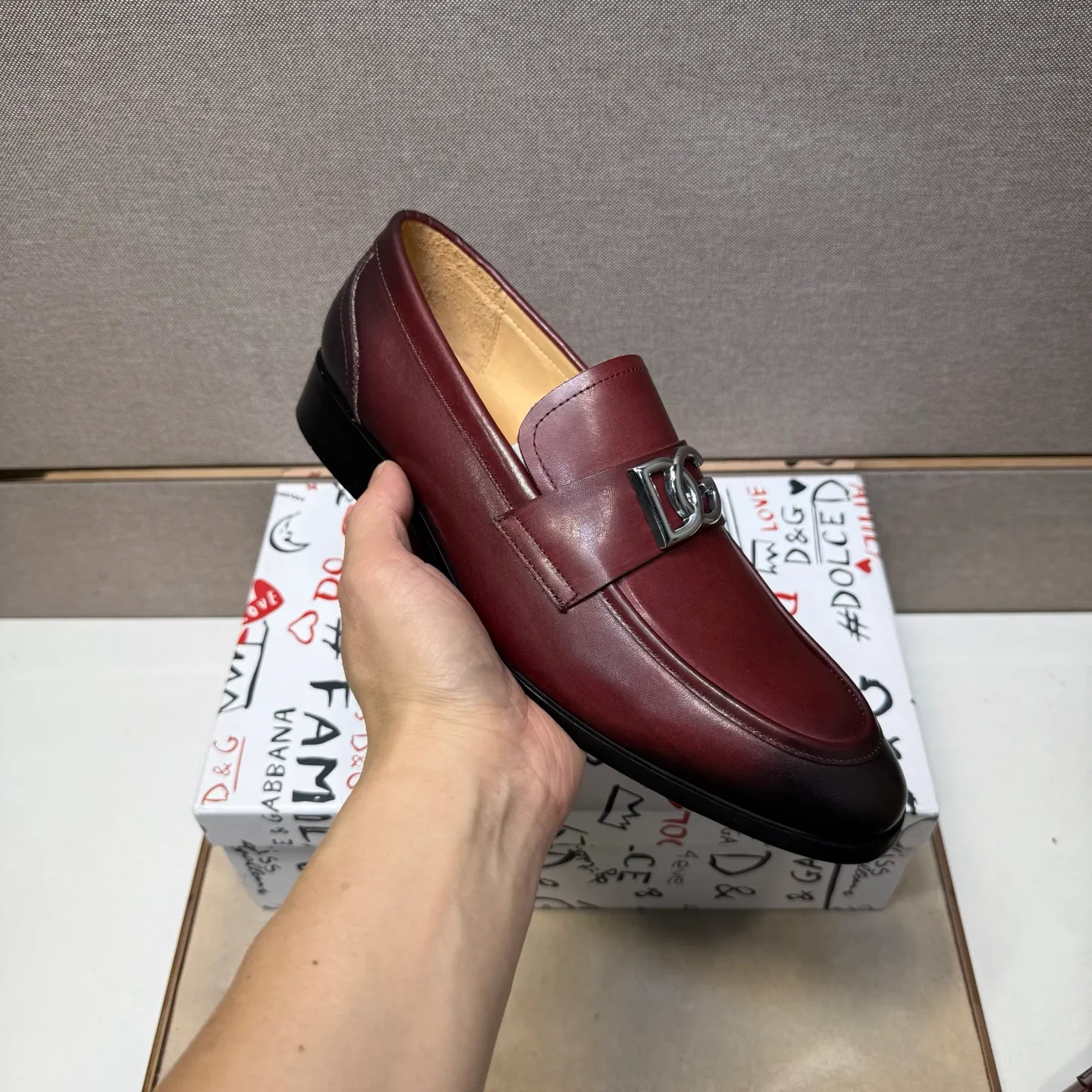 Men's men's shoes 💰pp520【DG～】Men's casual formal leather shoes 2025z cabinet sales simultaneously 🔶Size: 38-44#️⃣ 🔷2 colors🔜The upper is made of cowhide stitching ➕Cowhide lining, comfortable and breathable, sole: original comfortable, wear-resistant and non-slip outsole, ⚠️real thing📱photographed🎬real thing is better📢📢📢